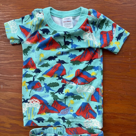 Hanna Andersson short john pajama set - dinosaur pajamas - 2T - Picture 2 of 5
